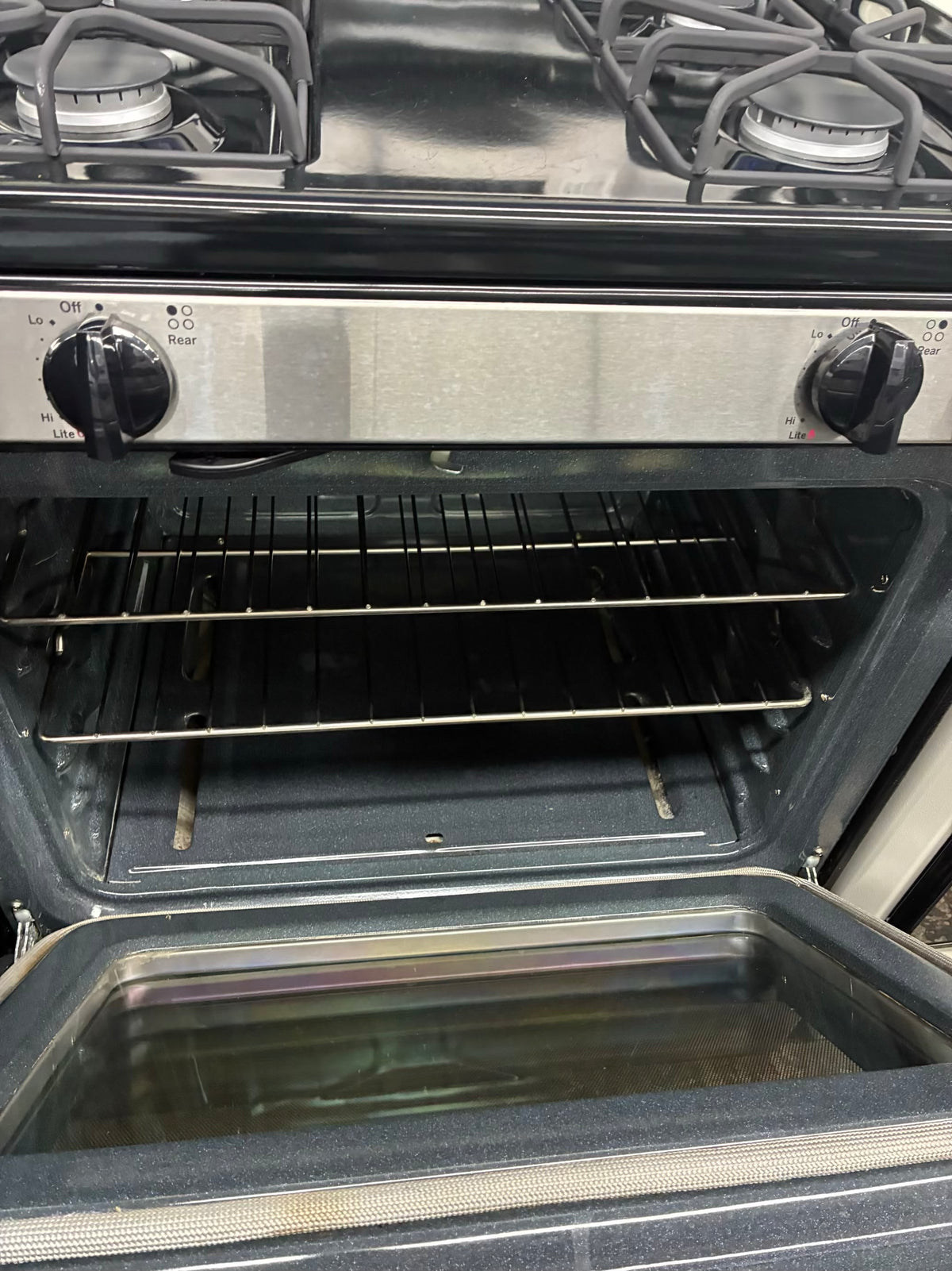 GE Gas Range Black 4 Burners 30”