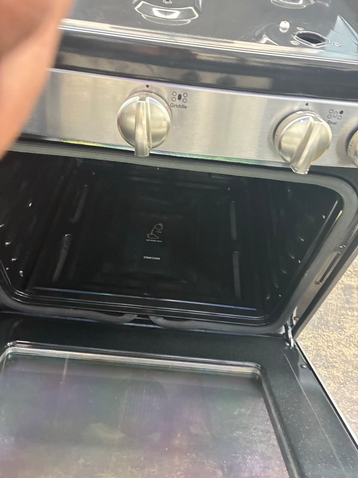GE Gas Range Black 5 Burners 30”