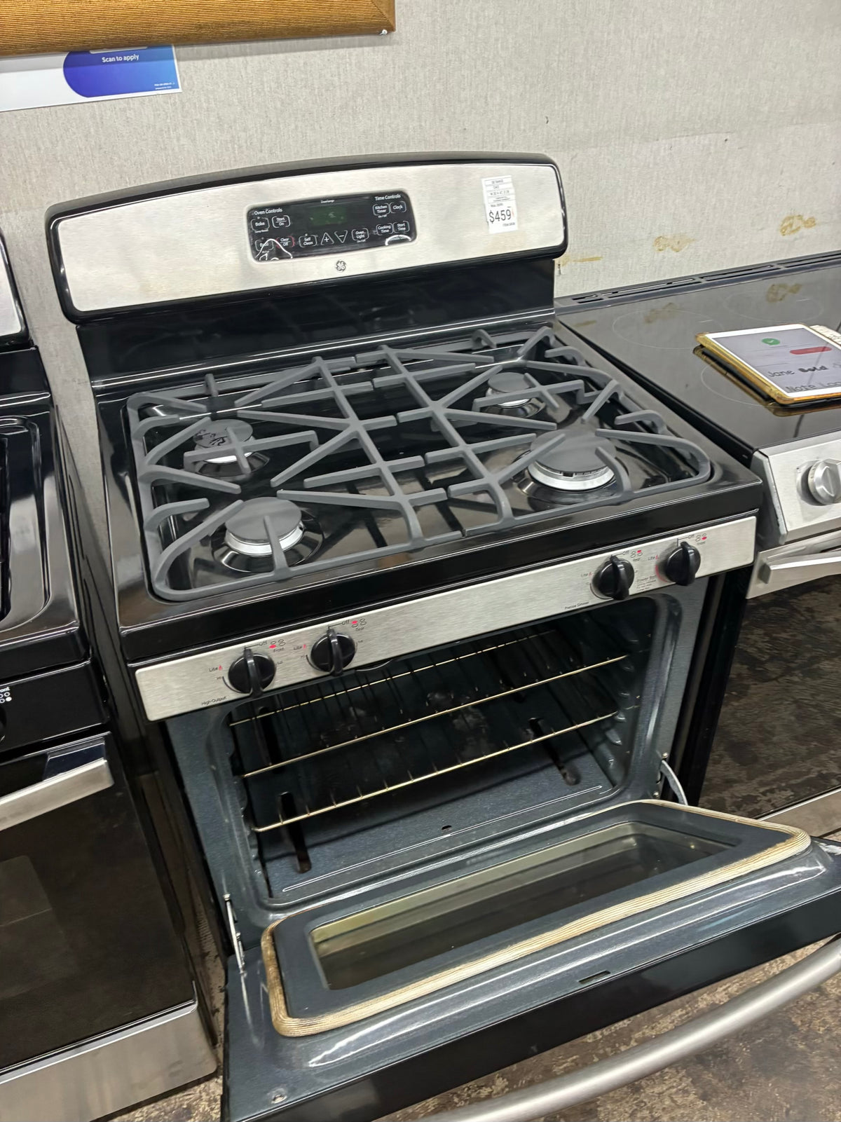 GE Gas Range Stainless Steel 4 Burners 30”