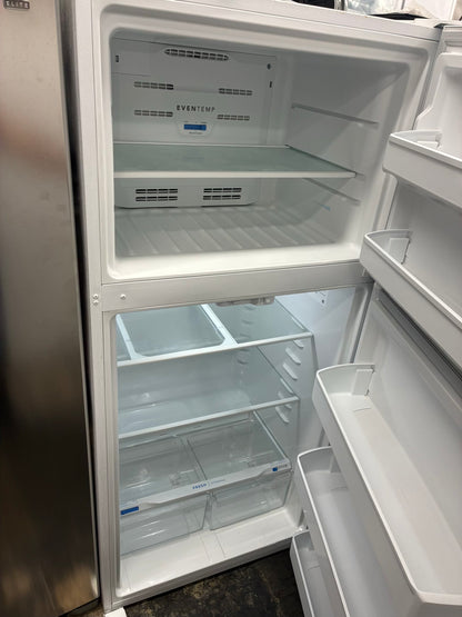 Frigidaire top freezer refrigerator  30”