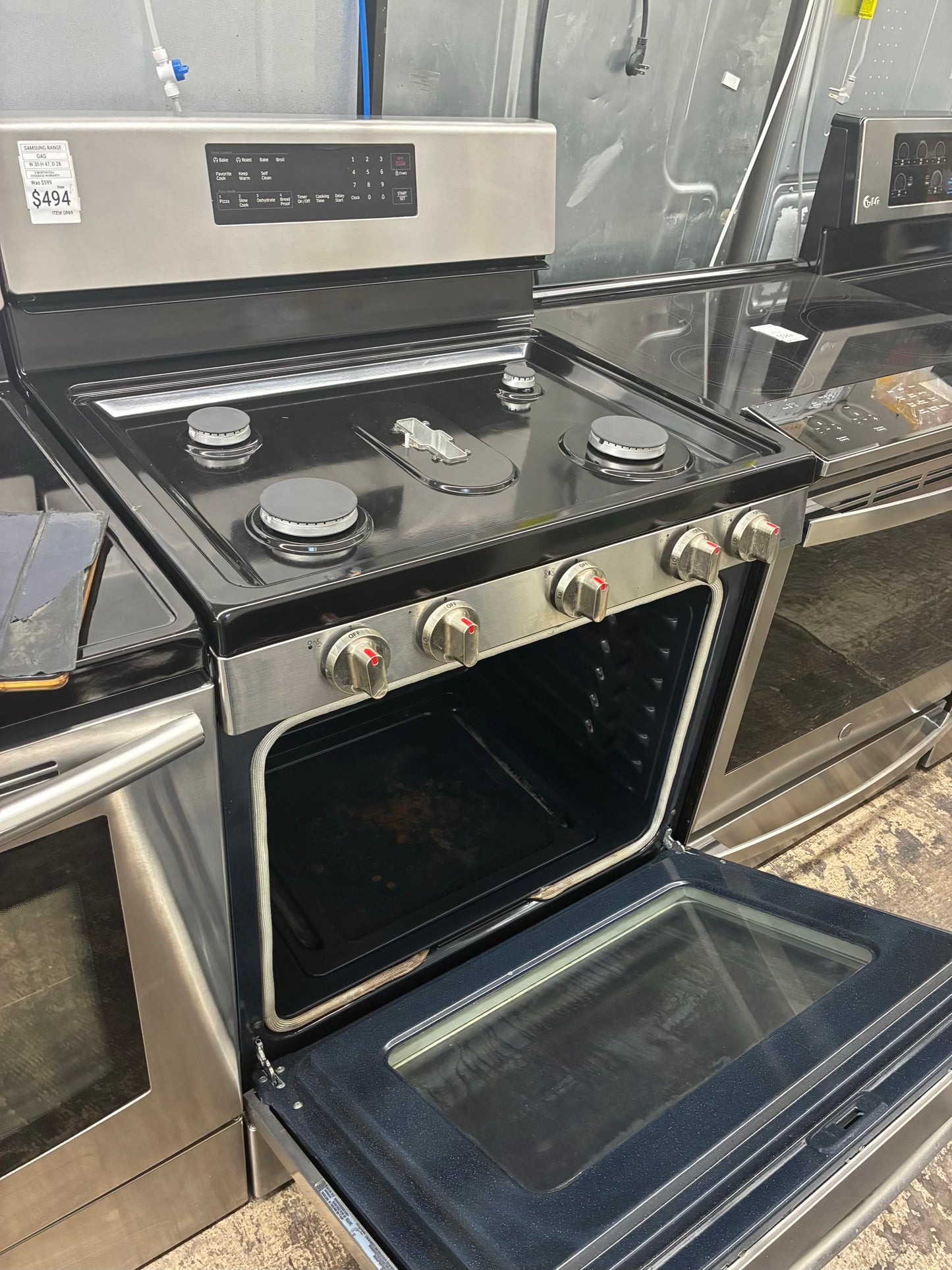 Samsung Gas Range Stainless Steel 5 Burners 30”