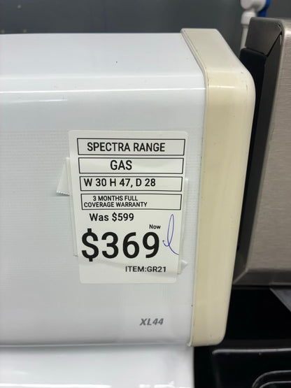GE Spectra  Gas Range white color  4 Burners 30”