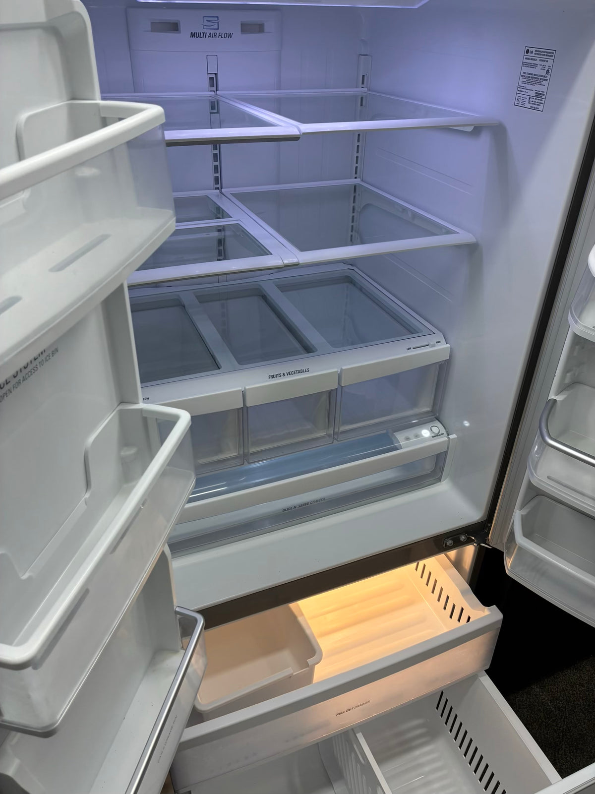 LG French door refrigerator stale stainless steel 33” ice maker water dispenser