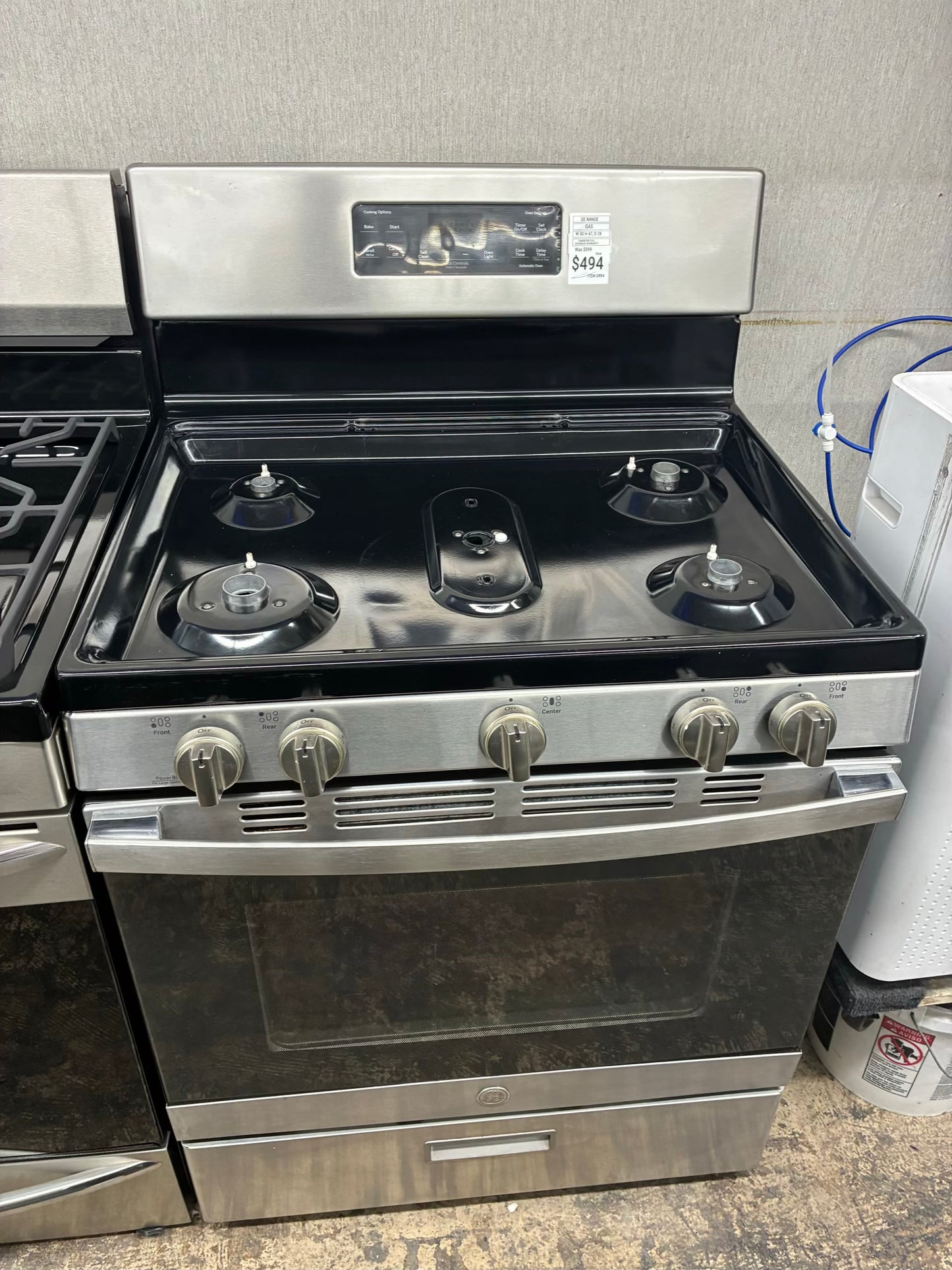 GEGas Range Stainless Steel 5 Burners 30”
