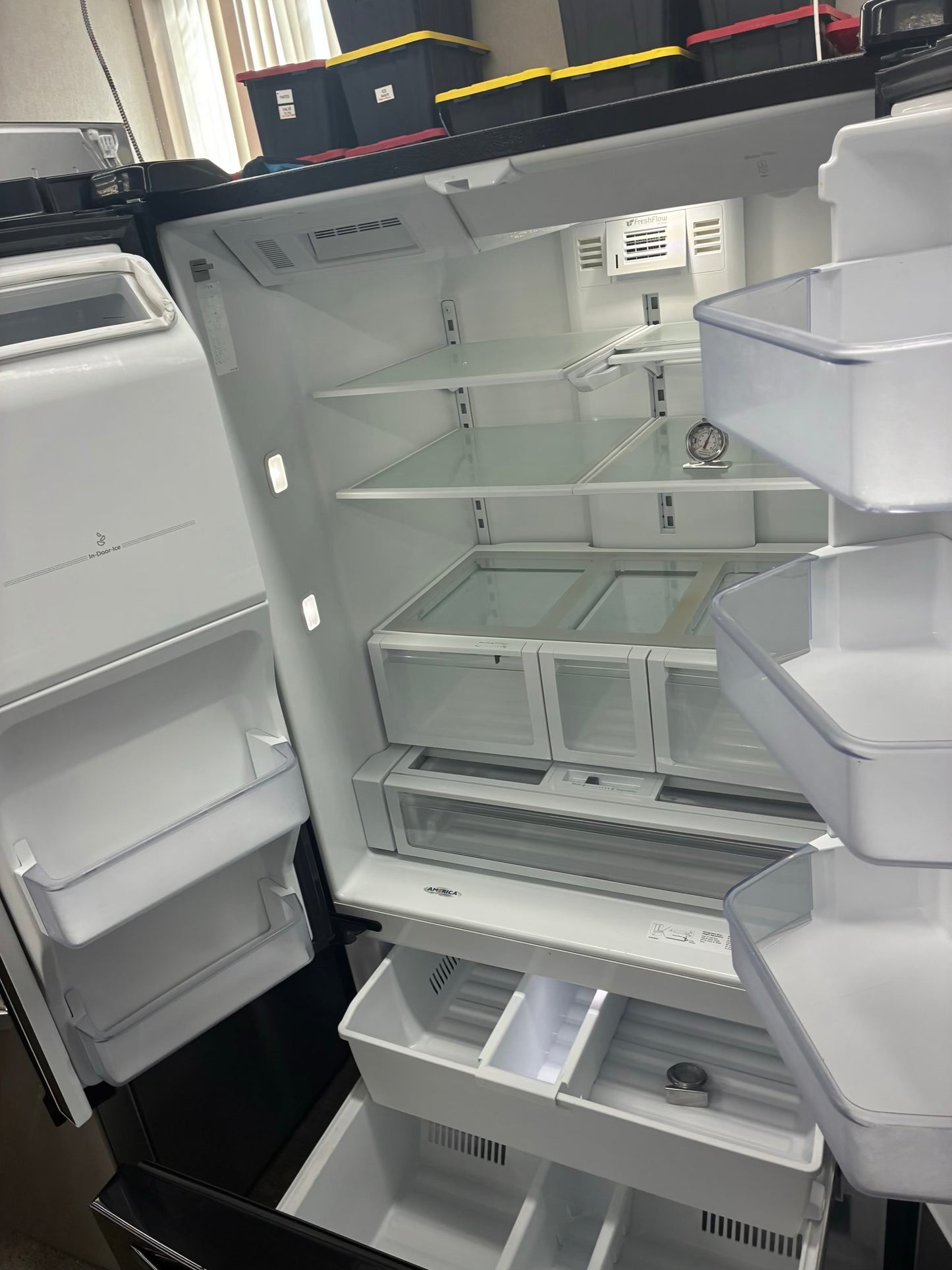 Whirlpool French door refrigerator black 36” ice maker water dispenser  ice maker