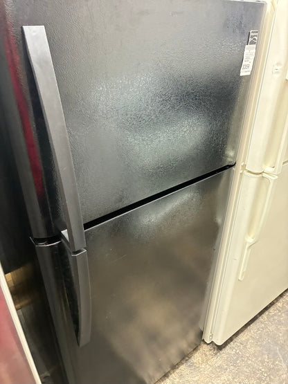 Kenmore Top Freezer Refrigerator 30” black