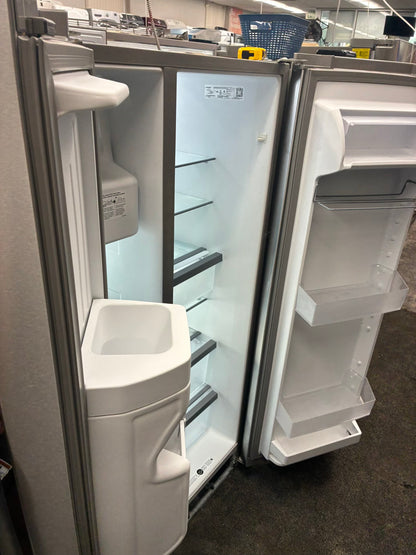 Whirlpool side by side refrigerator stainless steel 33” ice maker water dispenser