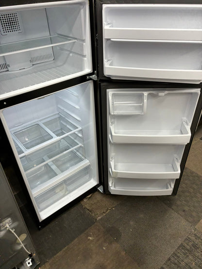 GE Top Freezer Refrigerator 30” black
