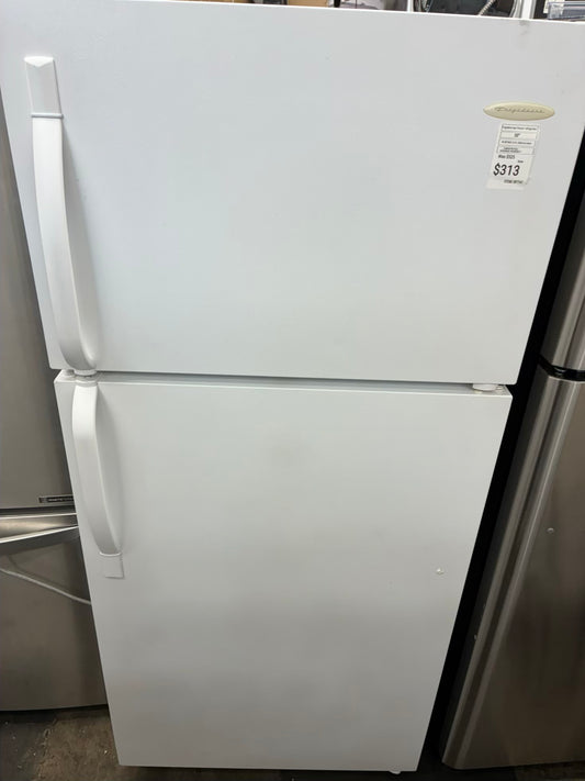 Frigidaire Top Freezer Refrigerator 30” white