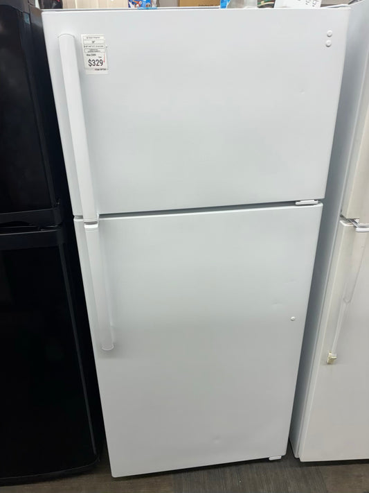 GE top freezer refrigerator white 28”