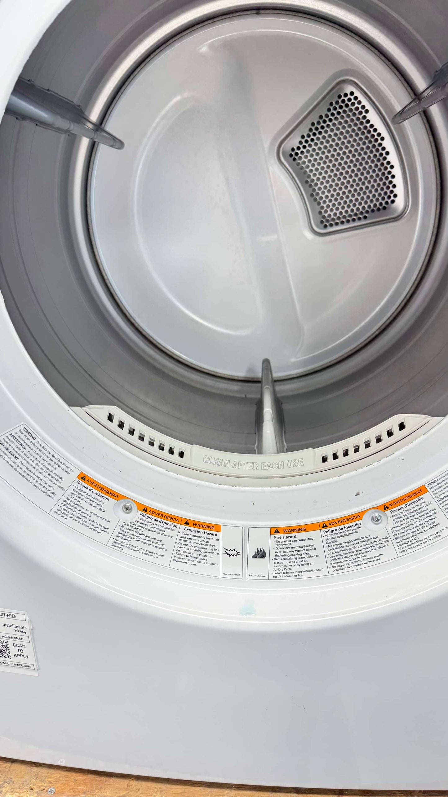 LG electric dryer 220vlt  front load sensor dry high efficiency 27 inch w