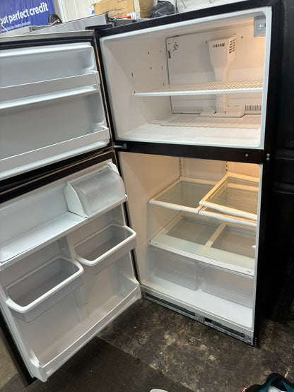 Whirlpool top freezer refrigerator stainless steel 33”