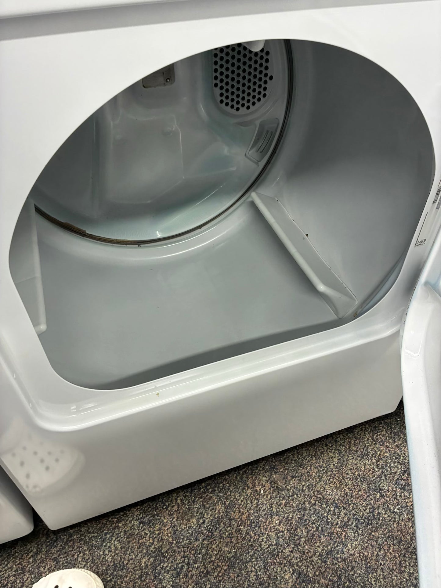 Maytag electric dryer 29” large capacity white