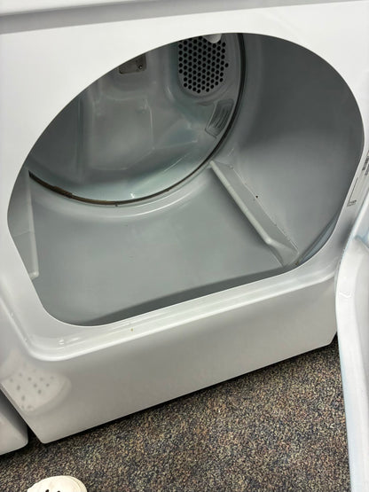 Maytag electric dryer 29” large capacity white