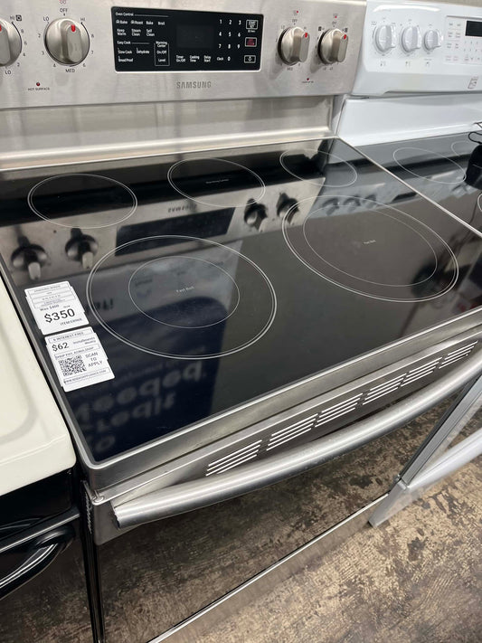 . ITEM #ER96B Samsung  Stainless steel electric range 5 burner 30 inch *more pictures soon