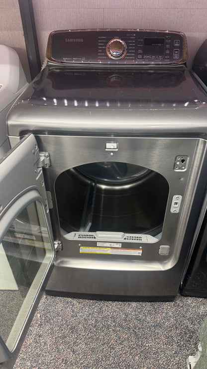 . Samsung electric dryer stainless steel whit steam cycles and sensor dry