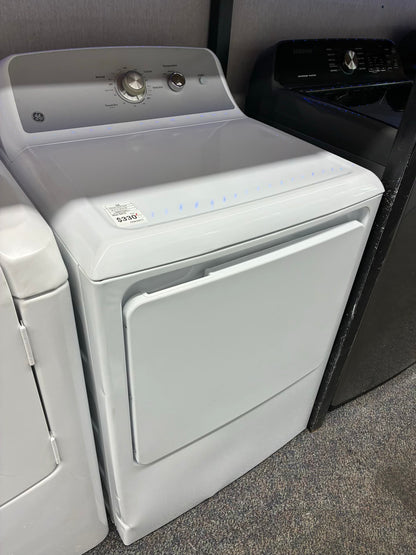 Samsung electric dryer 27” large capacity white