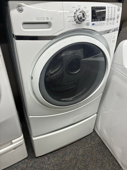 GE front load washer machine  super capacity 27” with pedestal
