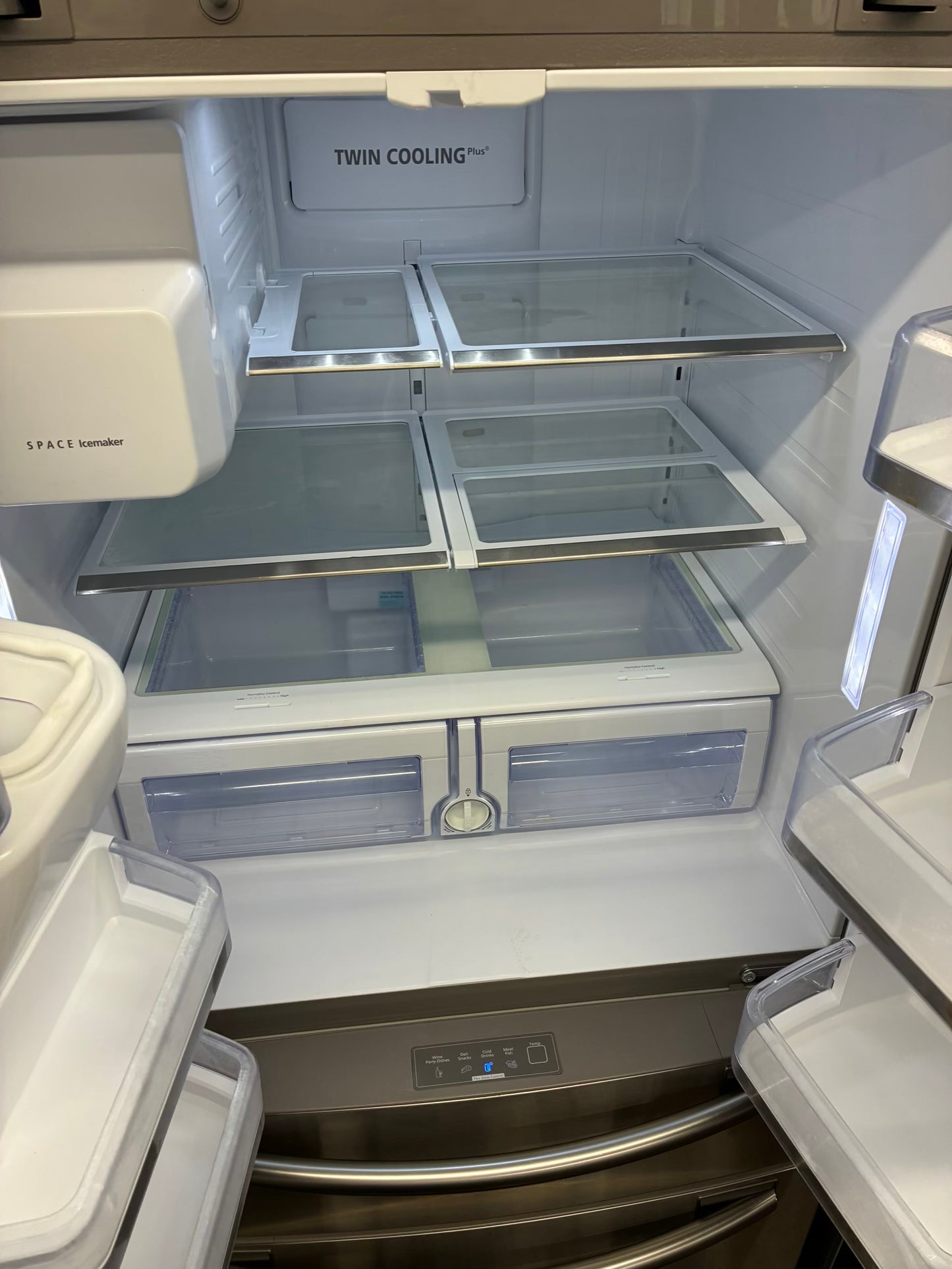 Samsung French 4 door stainless steel 33”