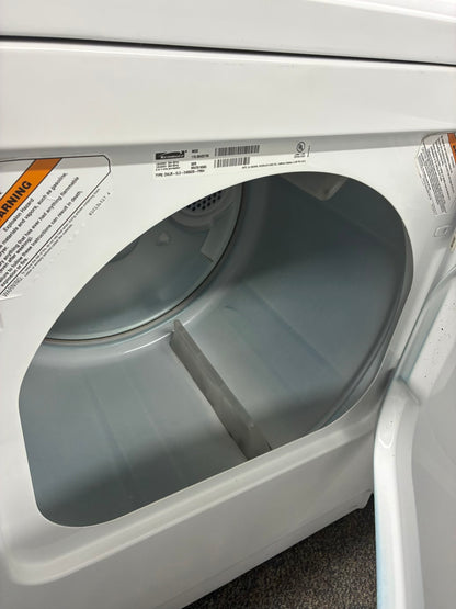 Kenmore electric dryer 29” large capacity white
