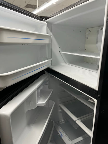 ITEM: #RF94D GE top freezer stainless steel  refrigerator  33” in