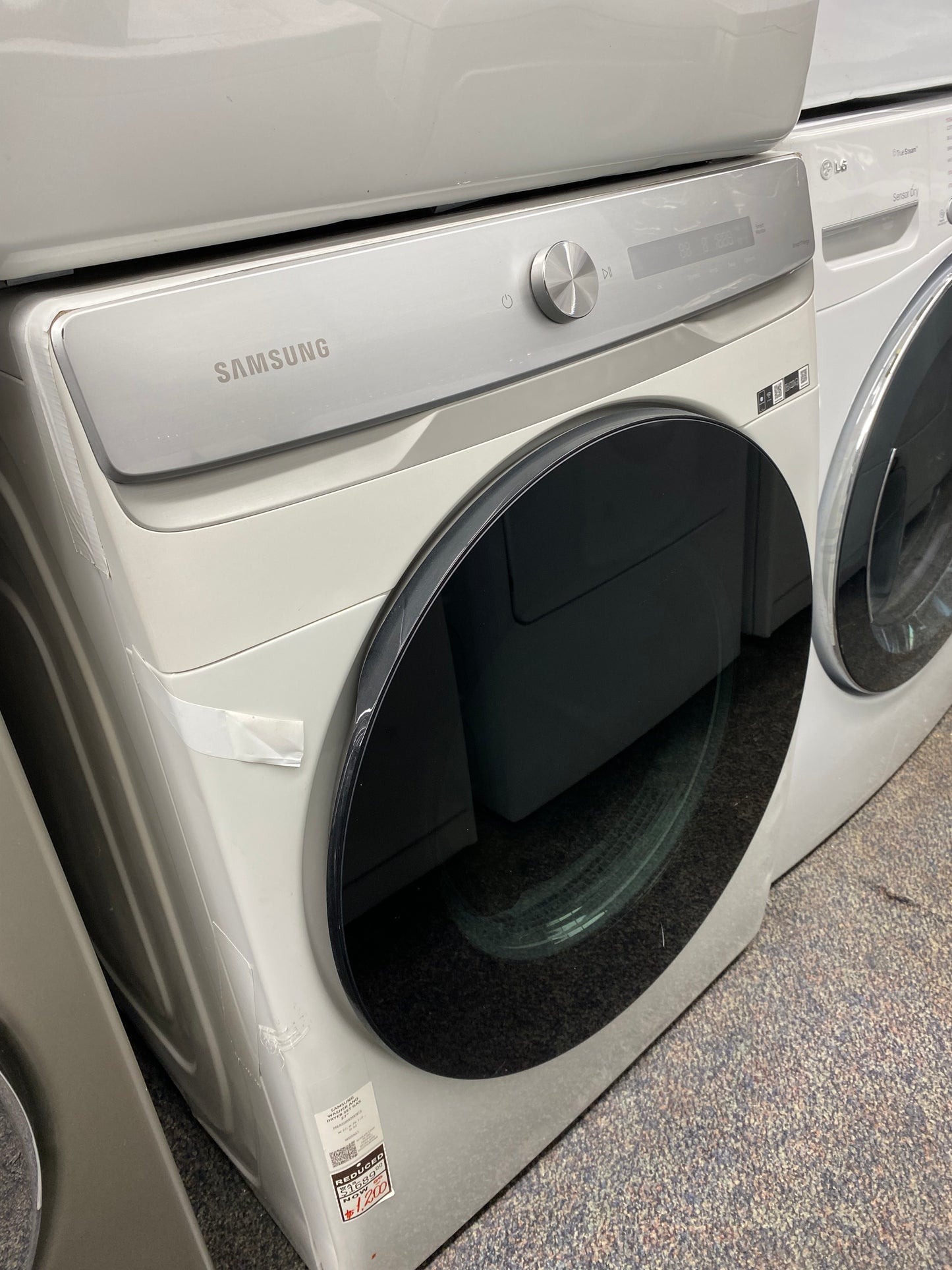 . ITEM #WD9421  Samsung Open Box 7.5 cu. ft. Smart Dial GAS Dryer with Super Speed in Ivory 27 in