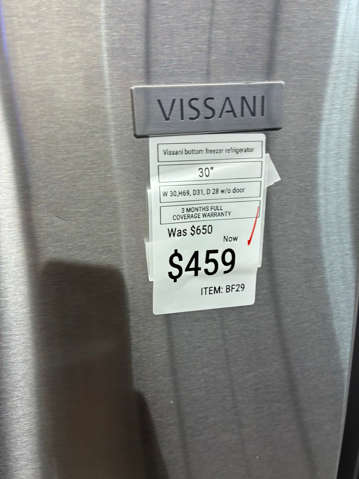 Vissani bottom freezer refrigerator black 30”