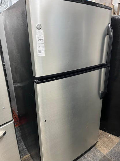 ITEM: #RF94D GE top freezer stainless steel  refrigerator  33” in