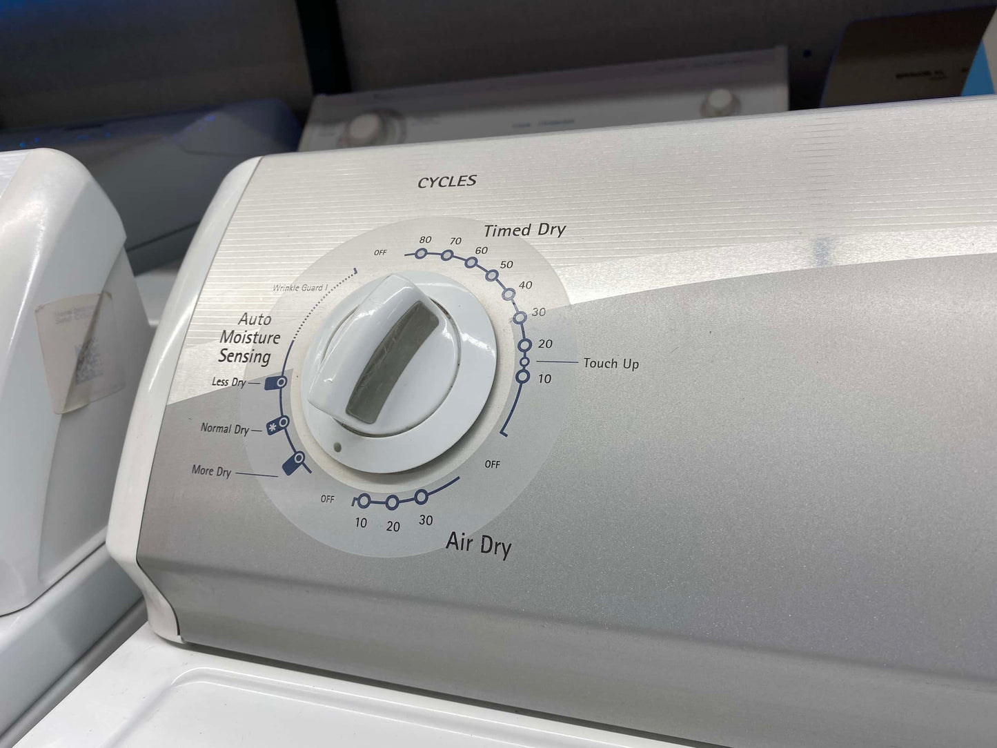 . ITEM #GD29H  gas dryer white side x side 29”