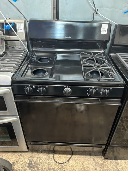 Hotpoint Gas Range black 4 Burners 30”