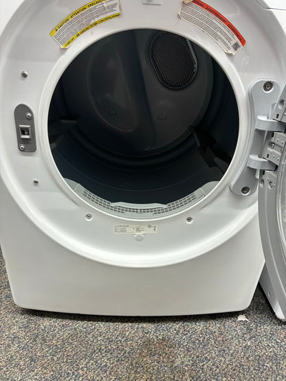 Samsung Electric Dryer 27” white front load