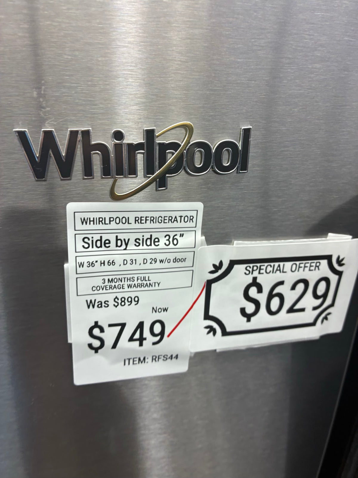 Whirlpool side by side refrigerator stainless steel 36” ice maker water dispenser