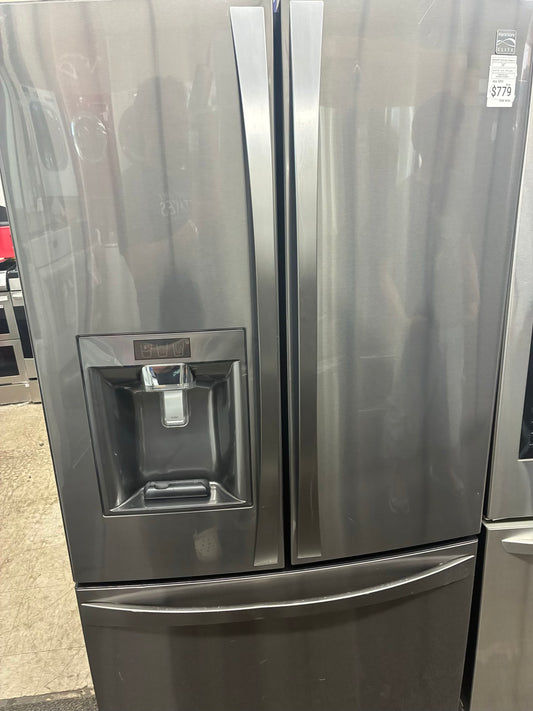 KENMORE French door refrigerator stale stainless steel 36” ice maker water dispenser