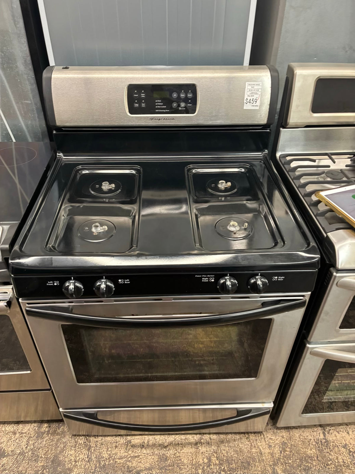 Frigidaire Gas Range Stainless Steel 4 Burners 30”