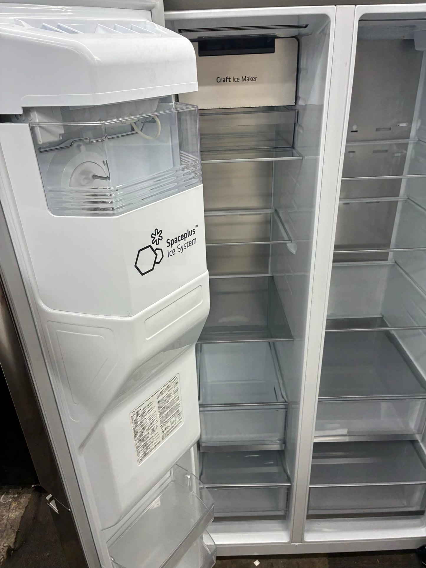 LG side by side refrigerator stainless steel 36” water dispenser ice maker