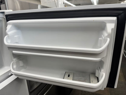 Frigidaire top freezer 30inch white