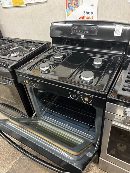 GE Gas Range black 4 Burners 30”