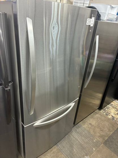 LG bottom freezer refrigerator  33” stainless steel