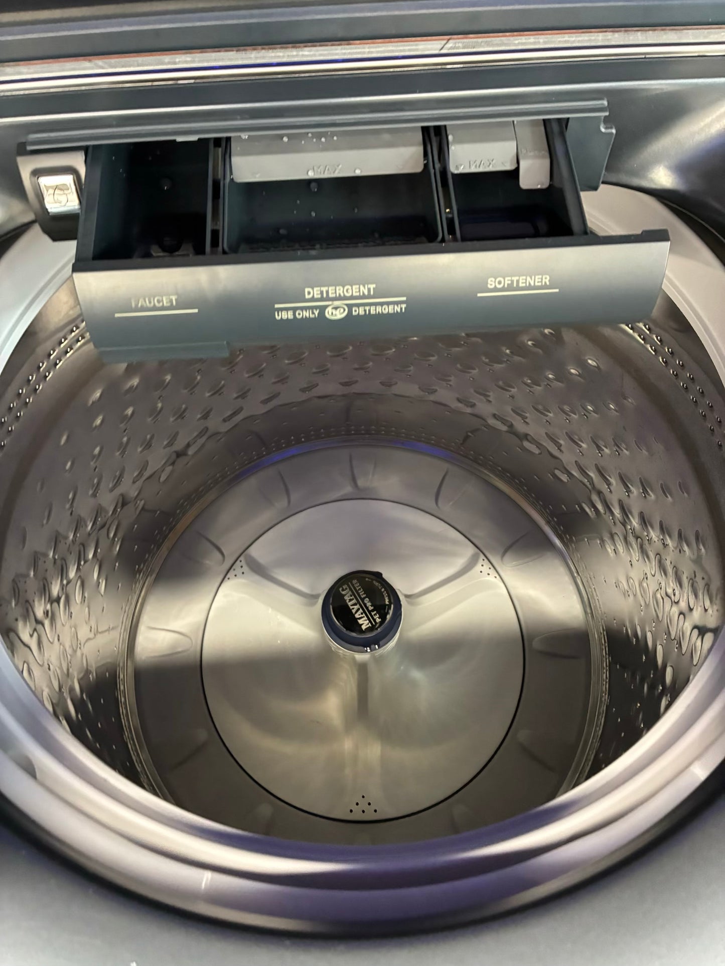 Maytag set  4.7 cu. Ft. Pet Pro top load side by side dryer electric 7.0 pet pro VOLCANO BLACK SCRATCH AND DENTS…. ORIGINAL PRICE $1269