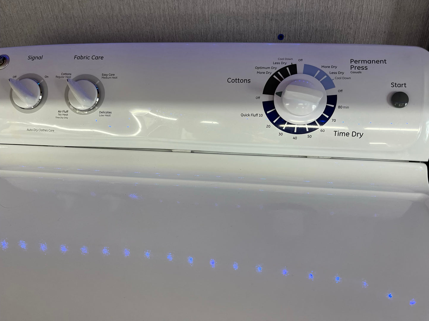 ^ ITEM: #ER41F  GE electric dryer 27” large capacity