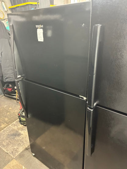 Whirlpool Top Freezer Refrigerator 30” black