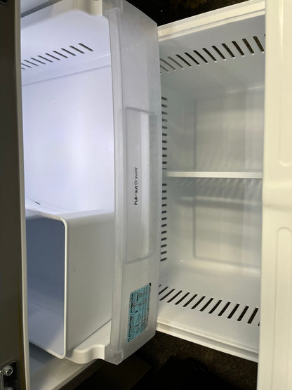 ^ #RF47W GE french door refrigerator slate stainless steel w/ ice and water dispenser inside 33” in