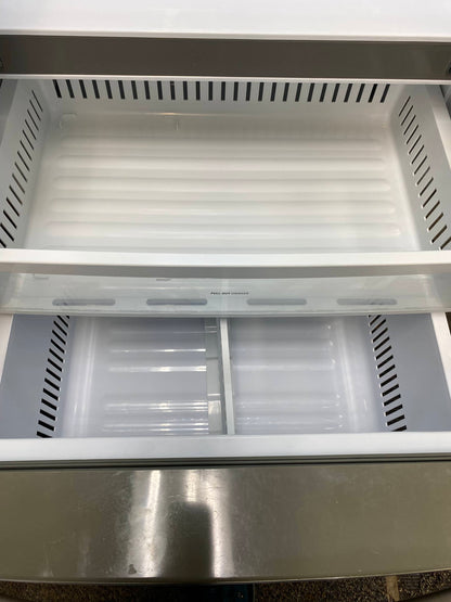 LG French door refrigerator showcase stainless steel w/water ice dispenser 36