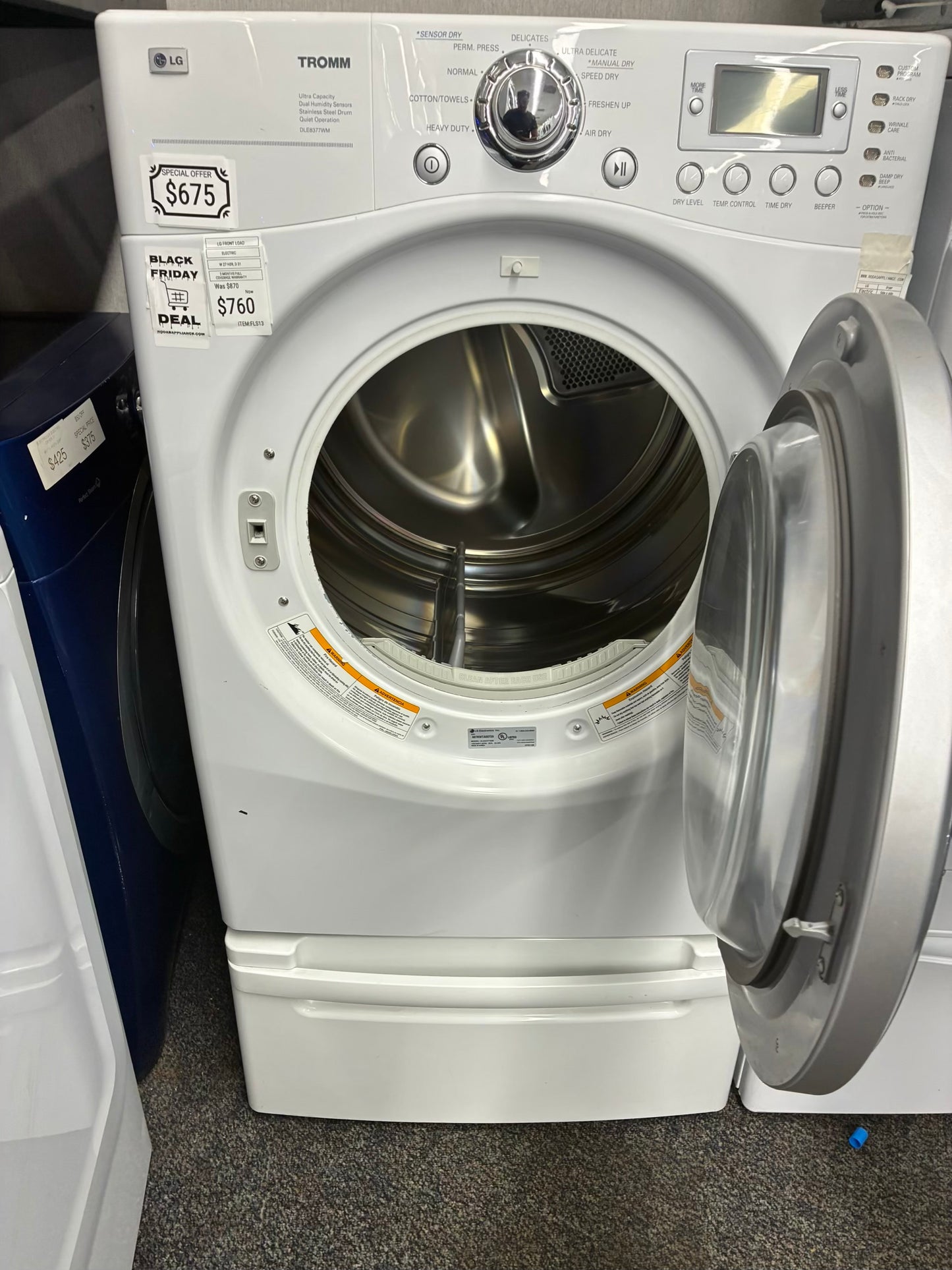 LG WASHER N DRYER FRONT LOAD ELECTRIC 27” WHITE WITH PEDESTAL