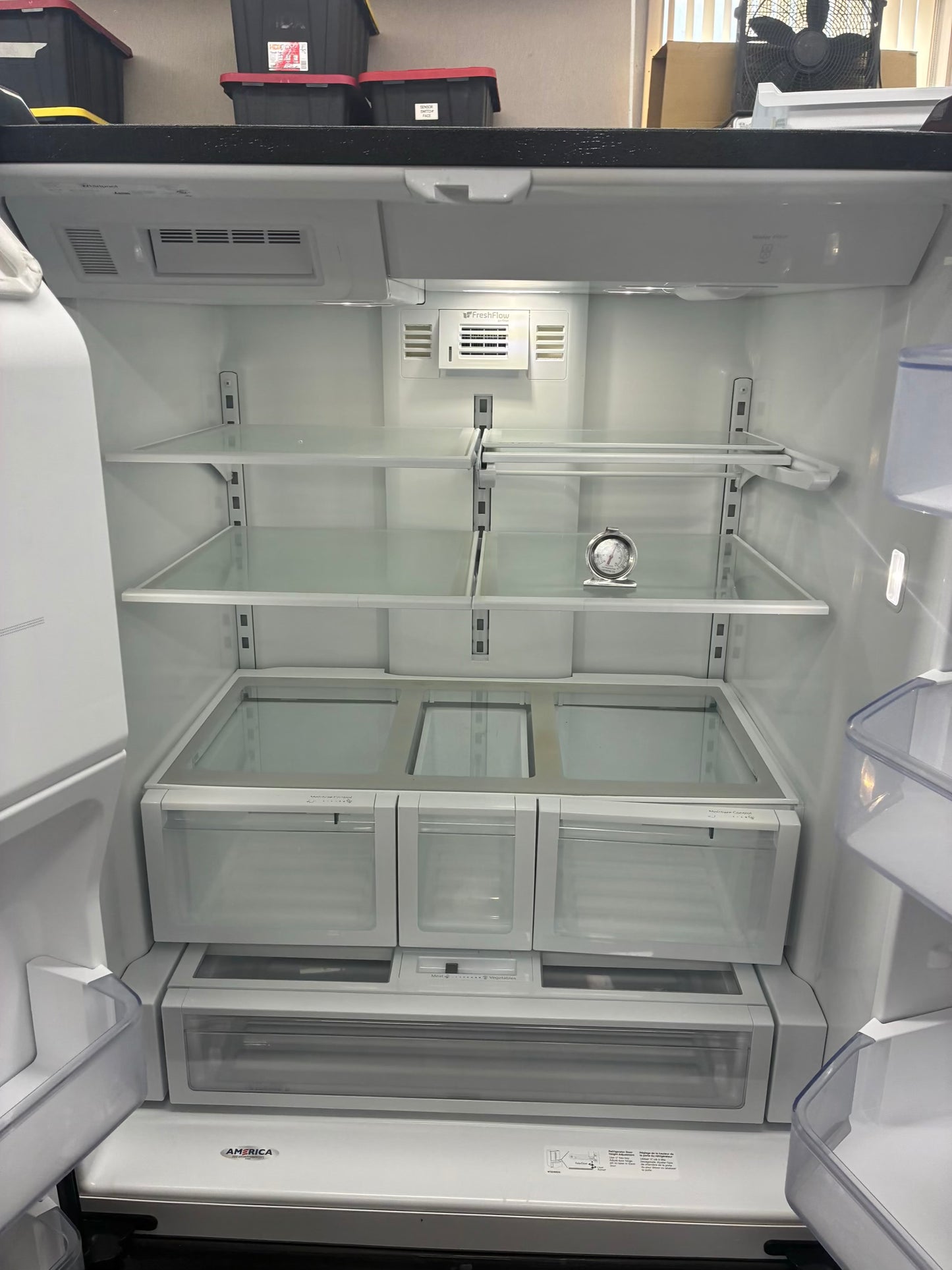 Whirlpool French door refrigerator black 36” ice maker water dispenser  ice maker