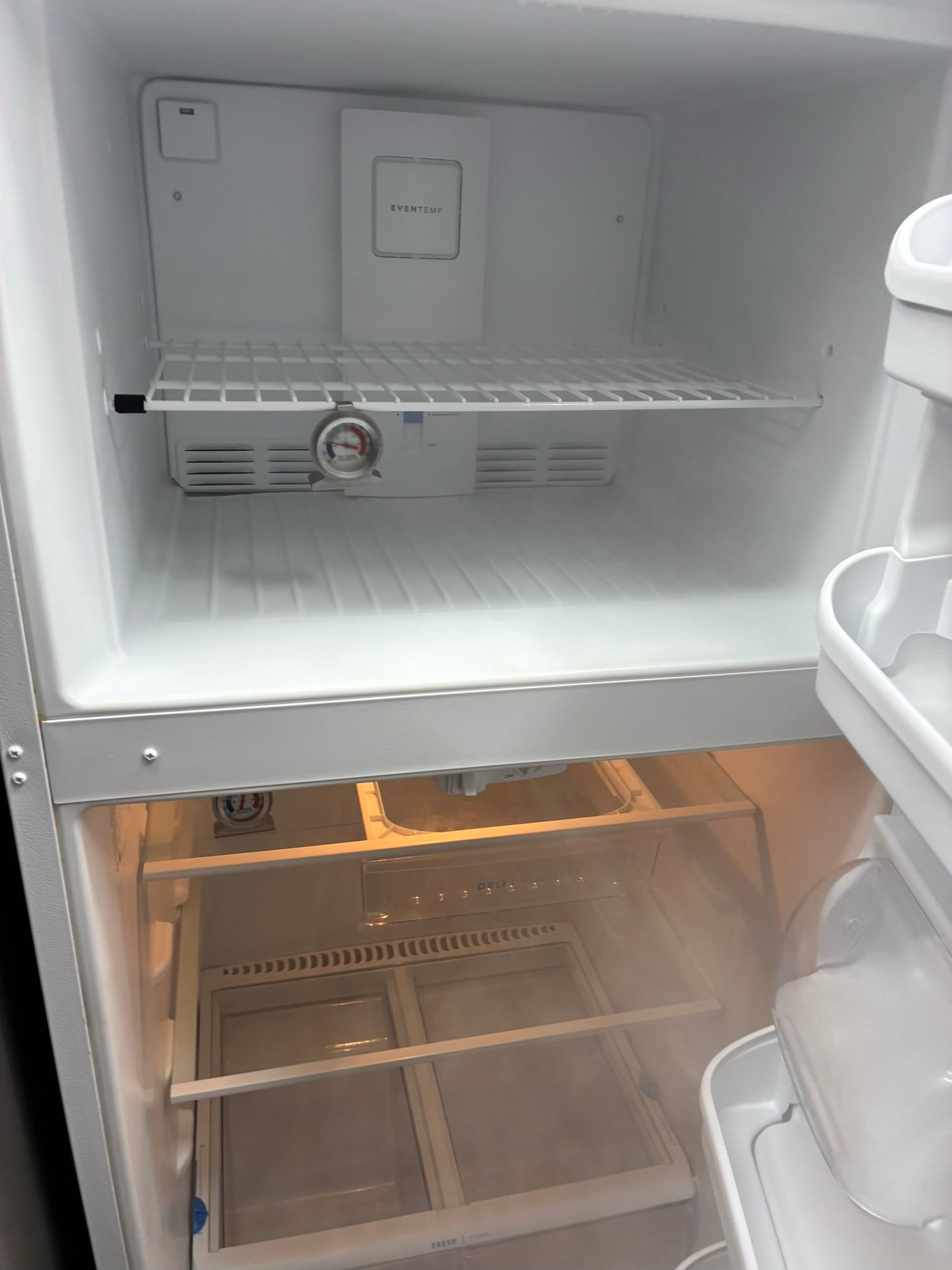 Frigidaire top freezer refrigerator black 30”