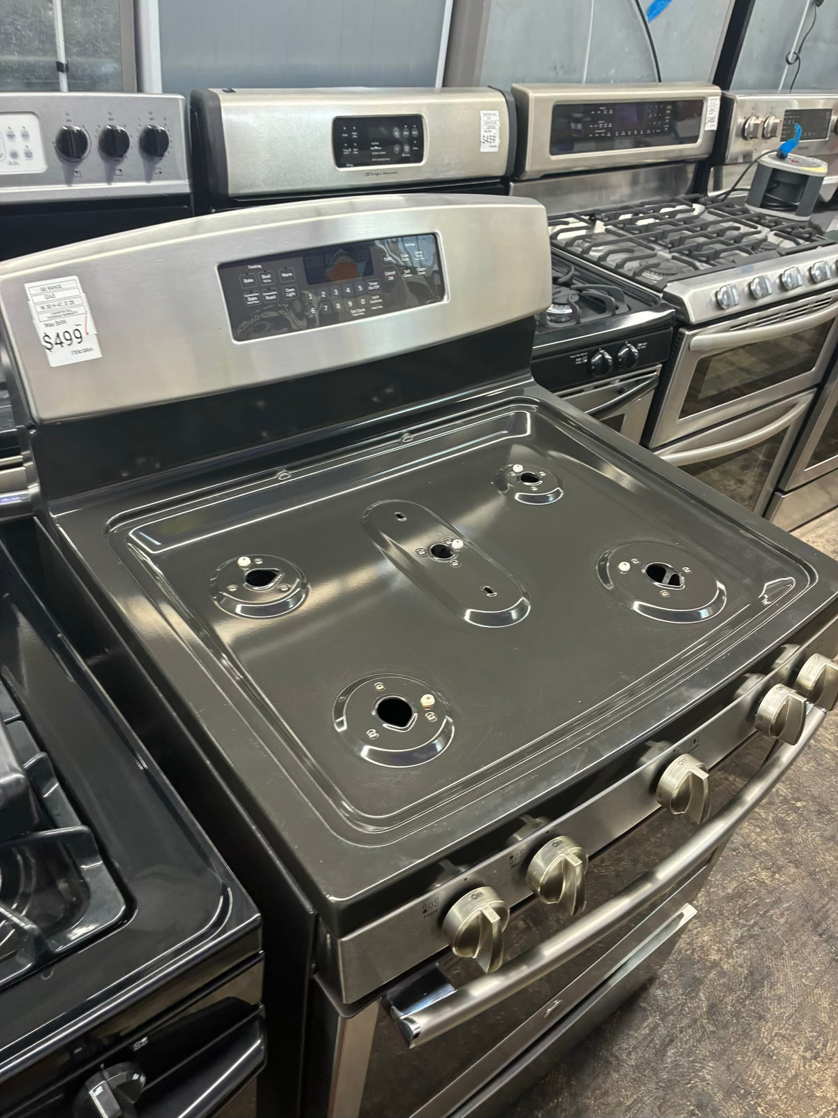GE Gas Range Black 5 Burners 30”