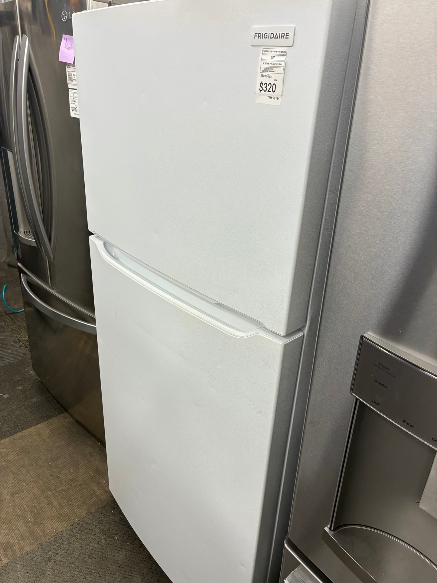 Frigidaire Top Freezer Refrigerator 30” white
