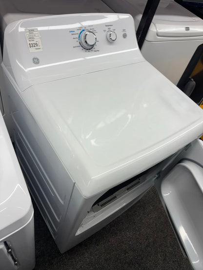 GE electric dryer 27” large capacity white