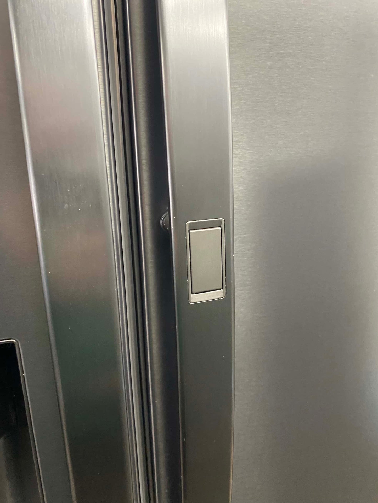 ITEM: #RF85G  LG  French door refrigerator slate stainless steel 36”